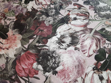 Load image into Gallery viewer, Silent Love