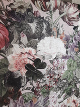 Load image into Gallery viewer, Silent Love